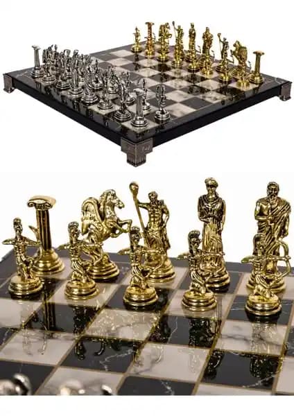 Cooper Chess Metal Satranç Takımı: Mitolojik Figürlerle Zenginleştirilmiş Şık ve Dayanıklı Tasarım