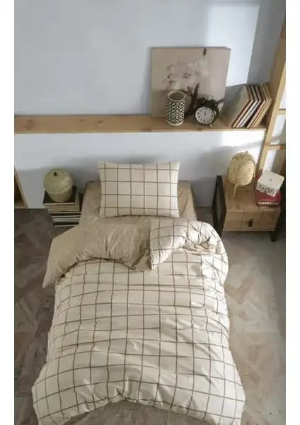 Casa Carina ve My Story Tek Kişilik Nevresim Takımı Karşılaştırması 1