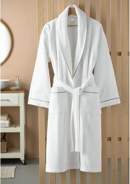 English Home Kadife Bornoz ve Madame Coco Kimono Karşılaştırması 1