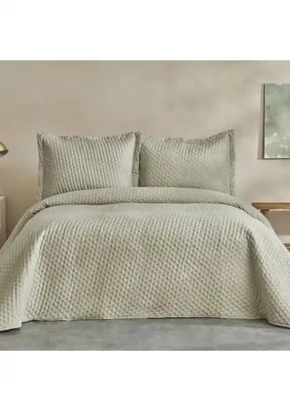 Karaca Home Breeze Soft ve Yataş Dazel Yatak Örtüsü Karşılaştırması ve Özellikleri 1