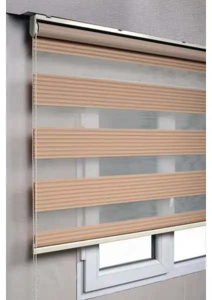 Perde Seçiminde Karşılaştırma: Bizden Perde Brillant Pileli ve Premium Zebra Stor 1