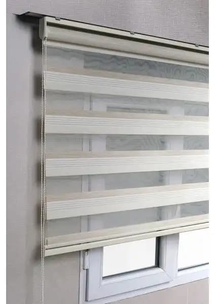 Perde Seçiminde Karşılaştırma: Bizden Perde Brillant Pileli ve Premium Zebra Stor 2