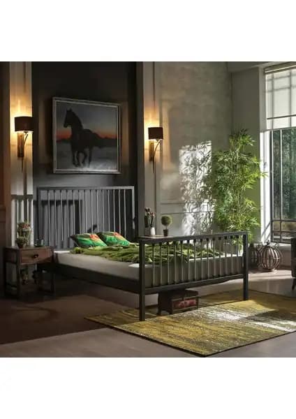 Unimet Breeze ve Falez Ferforje Çift Kişilik Yatakların Karşılaştırması 1