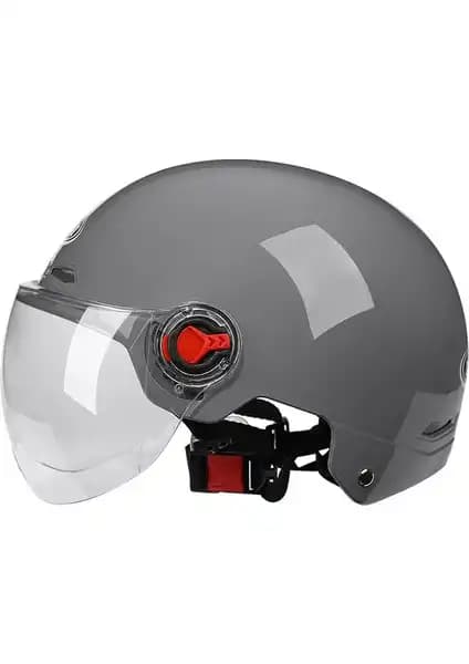 Like Life ve OoTdd Retro Yarım Kask Modellerinin Güvenlik ve Kullanım Özellikleri Karşılaştırması 1