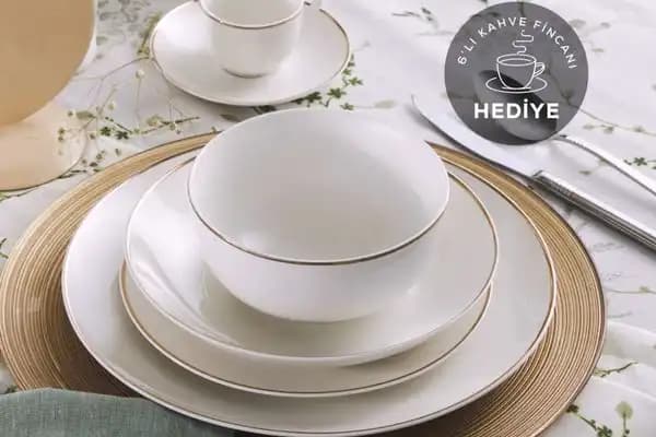 En İyi Yemek Takımı Seçimi: Dekorasyonda Zarafetin Anahtarı ve Trendler