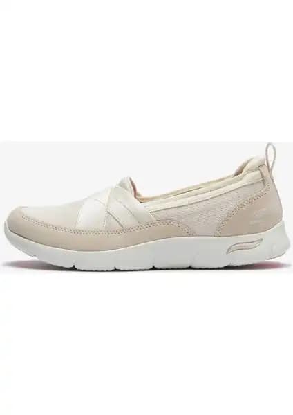 Skechers ARCH FIT REFİNE ve Skechers Arch Fit Reggae Cup Ayakkabı Karşılaştırması 1