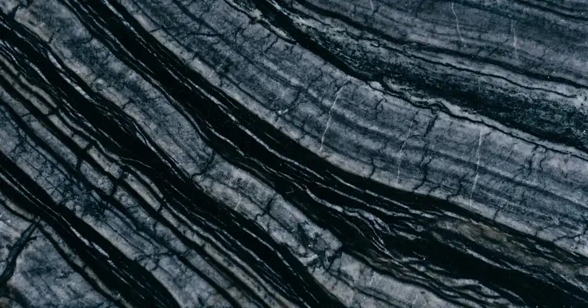 Dekorasyonda Mavi Kahve Yanı Bardağı ile Şıklık ve Fonksiyonellik Sağlama