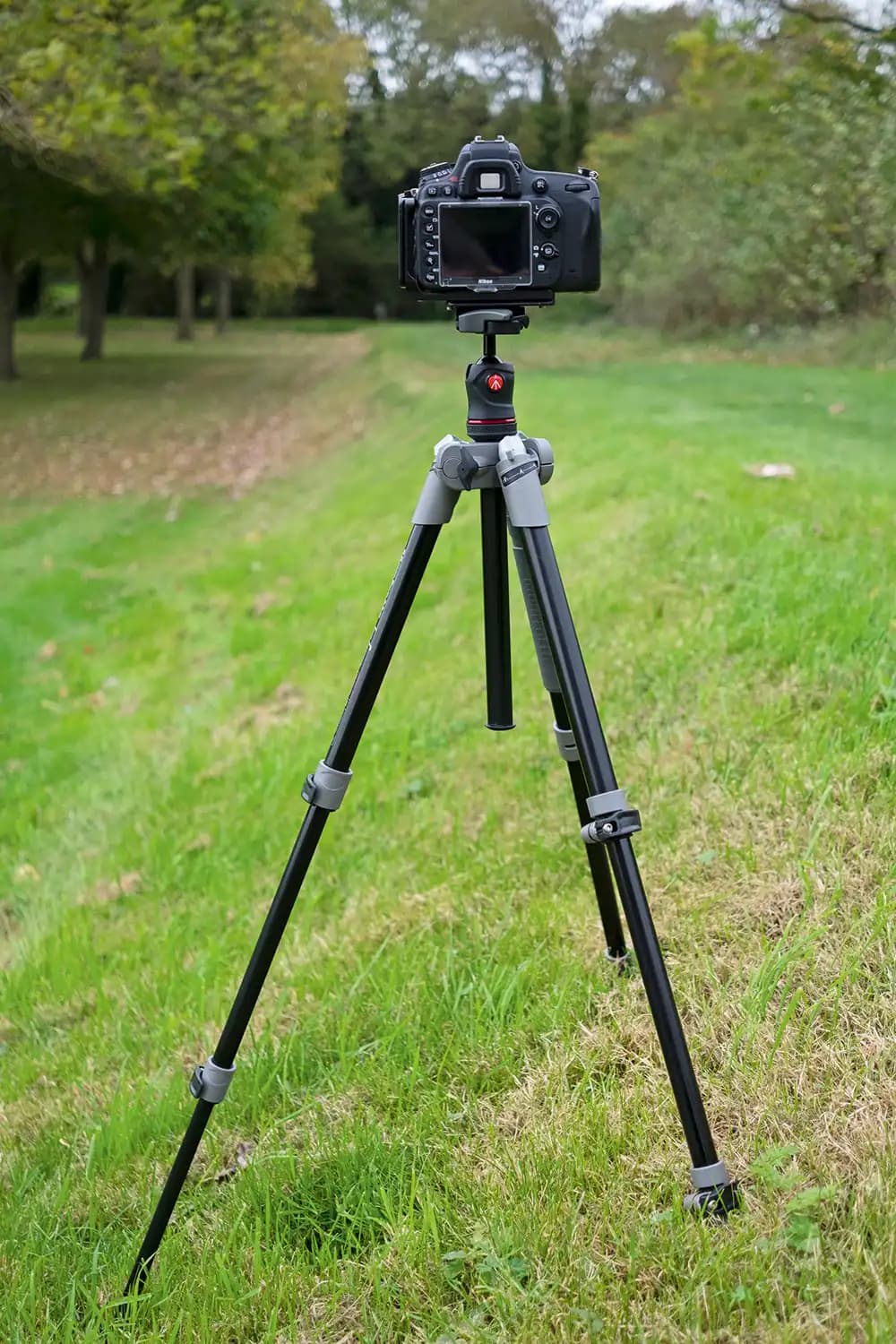 Dekorasyonda Tripod Kullanımının Estetik ve İşlevsel Avantajları Analizi