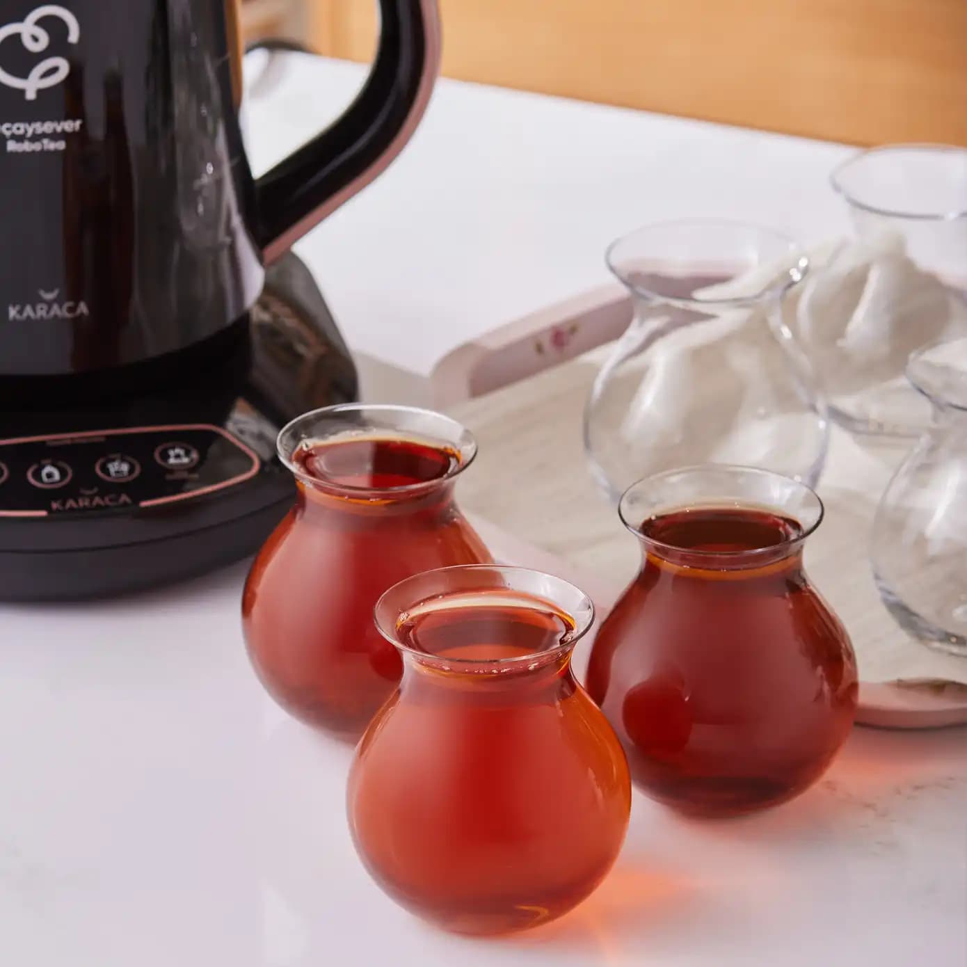 Refika’dan Karaca Tatlıcan 6’lı Çay Bardağı Seti ile Dekorasyonda Zarafetin Yeni Adı