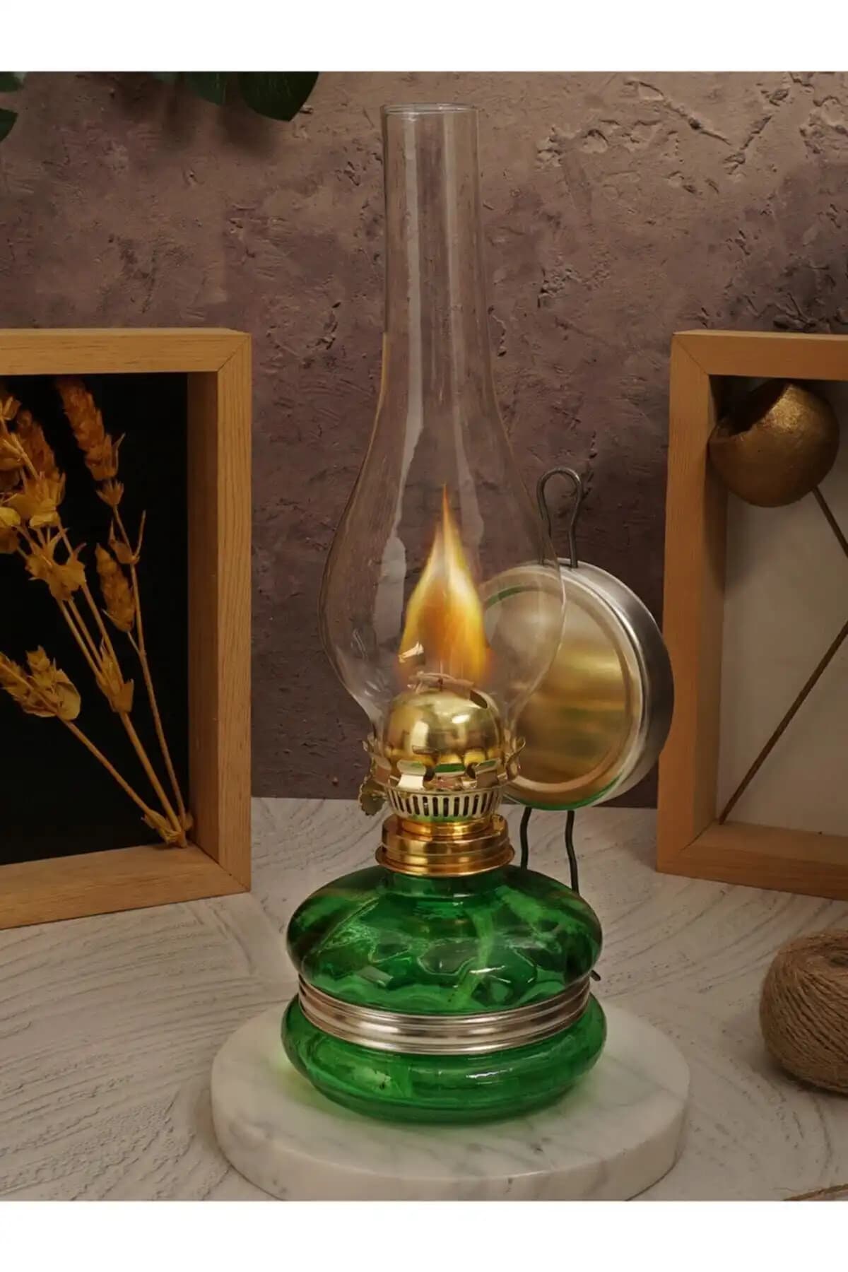 Kırmızı Klasik ve Nostaljik Yeşil Gaz Lambası Karşılaştırması ve İncelemeleri 2