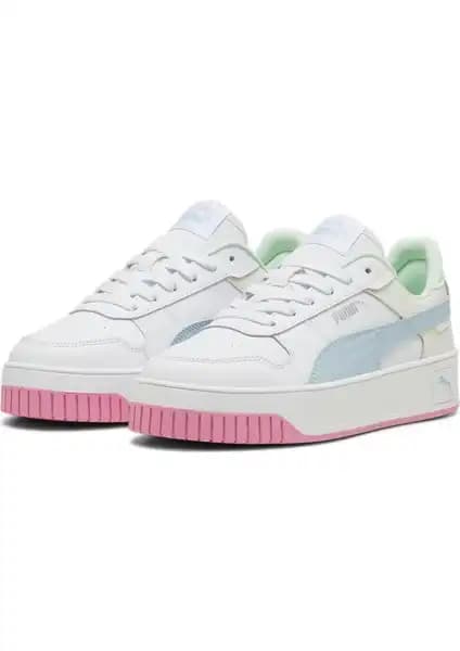 Puma Carina Street Kadın Beyaz Sneaker: Günlük Şıklık ve Konfor Sunan Modern Tasarım