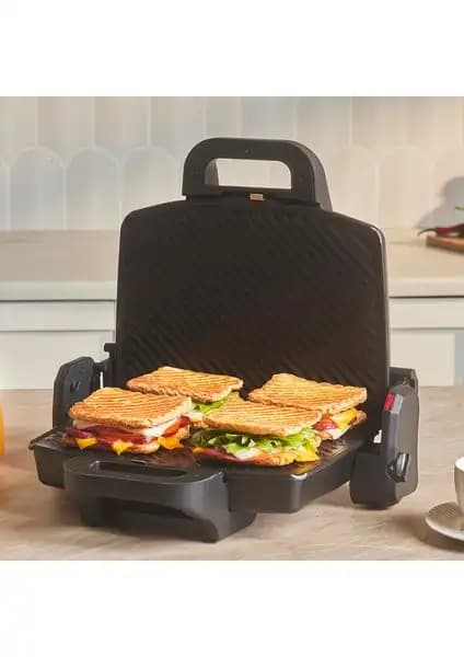 Dökümix DT 30 ve Karaca Future Essential Tost Makinesi Karşılaştırması 2