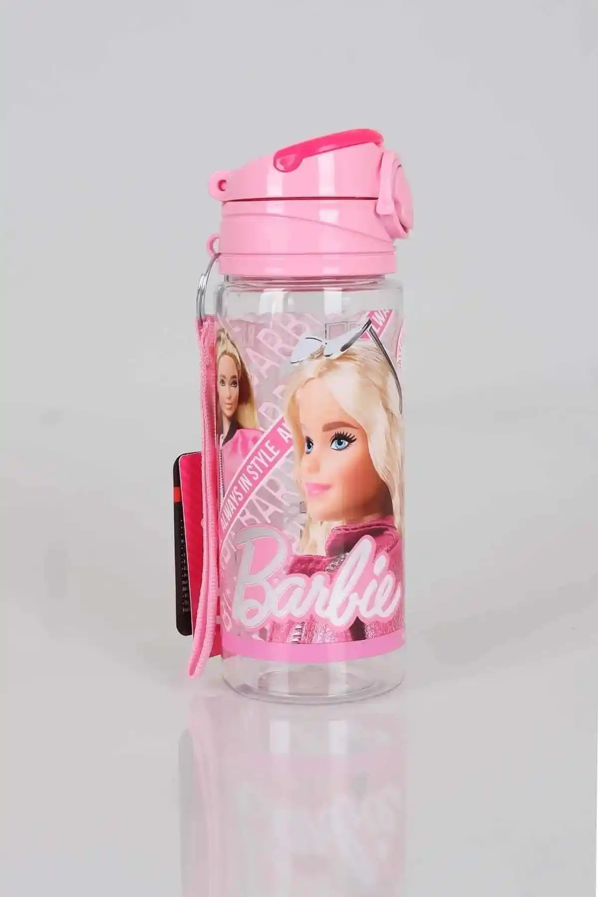 Barbie Lisanslı Çocuklar İçin Güvenli ve Şık 500 ml Plastik Matara