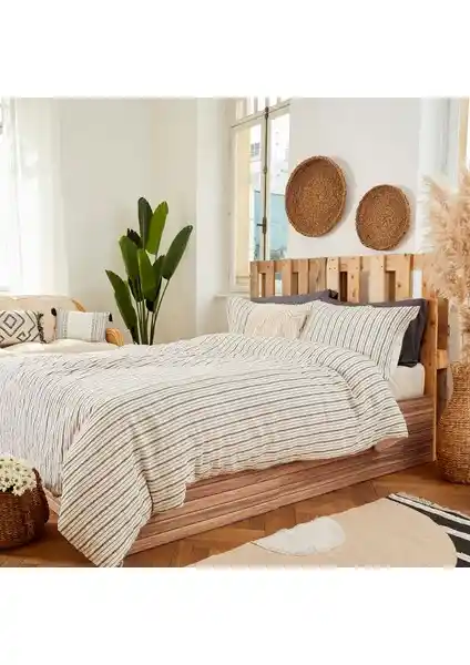 Bella Maison ve Lauren Pamuklu Çift Kişilik Nevresim Takımları Karşılaştırması