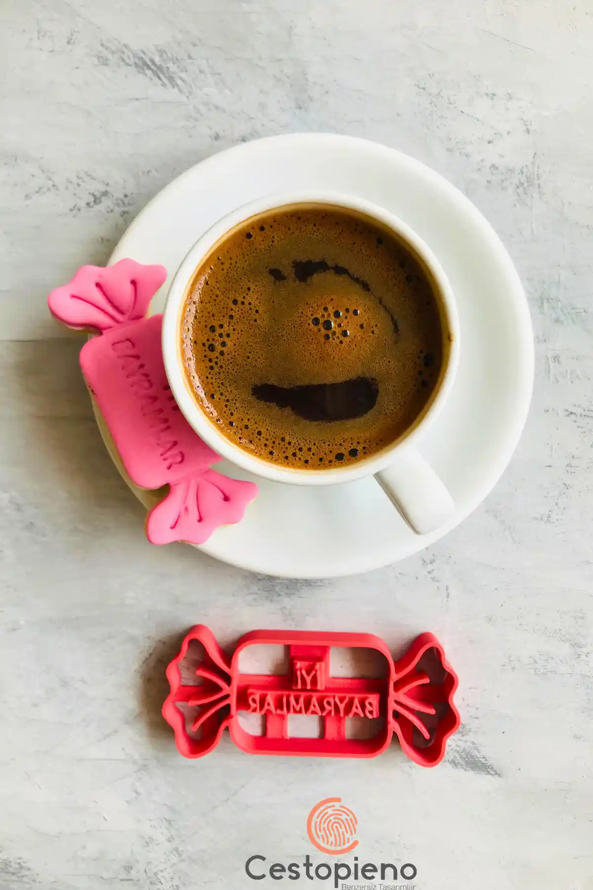 CESTOPİENO Bayram Temalı Şeker Hamuru Şekillendirici Kalıp İncelemesi ve Kullanım İpuçları