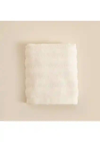 Chakra Waved El Havlusu 30x40 cm Ekru Yumuşak ve Şık Tasarım