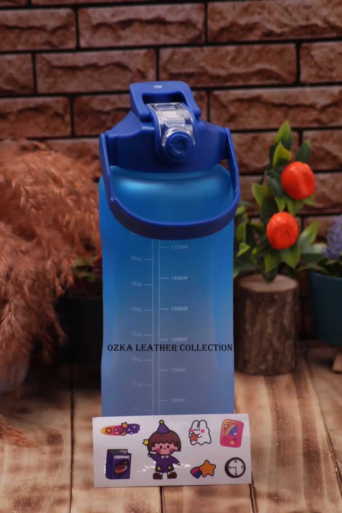 Cosmoshome Motivasyonel Su Matarası 2L Şık Tasarım ve Kolay Kullanım Özellikleri