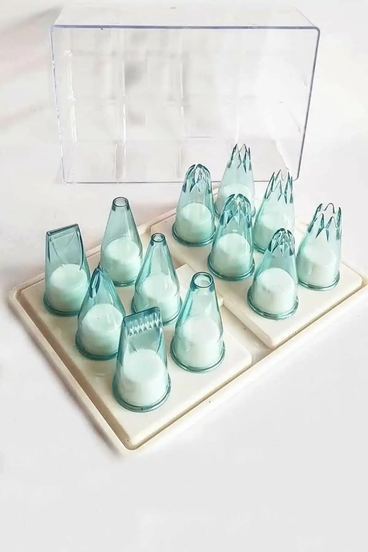 Genel Markalar Polikarbon Kırılmaz Duy Seti 12 Parça Mutfağınız İçin Dayanıklı ve Pratik Çözüm