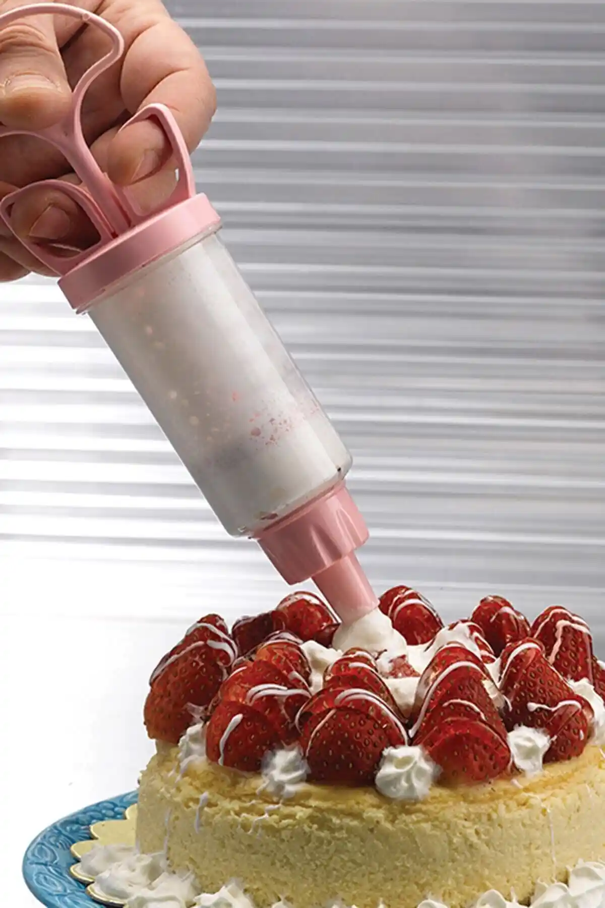 Gondol Krema Sıkma Pompası Seti: Çok Yönlü ve Pratik Pasta Süsleme Aracı