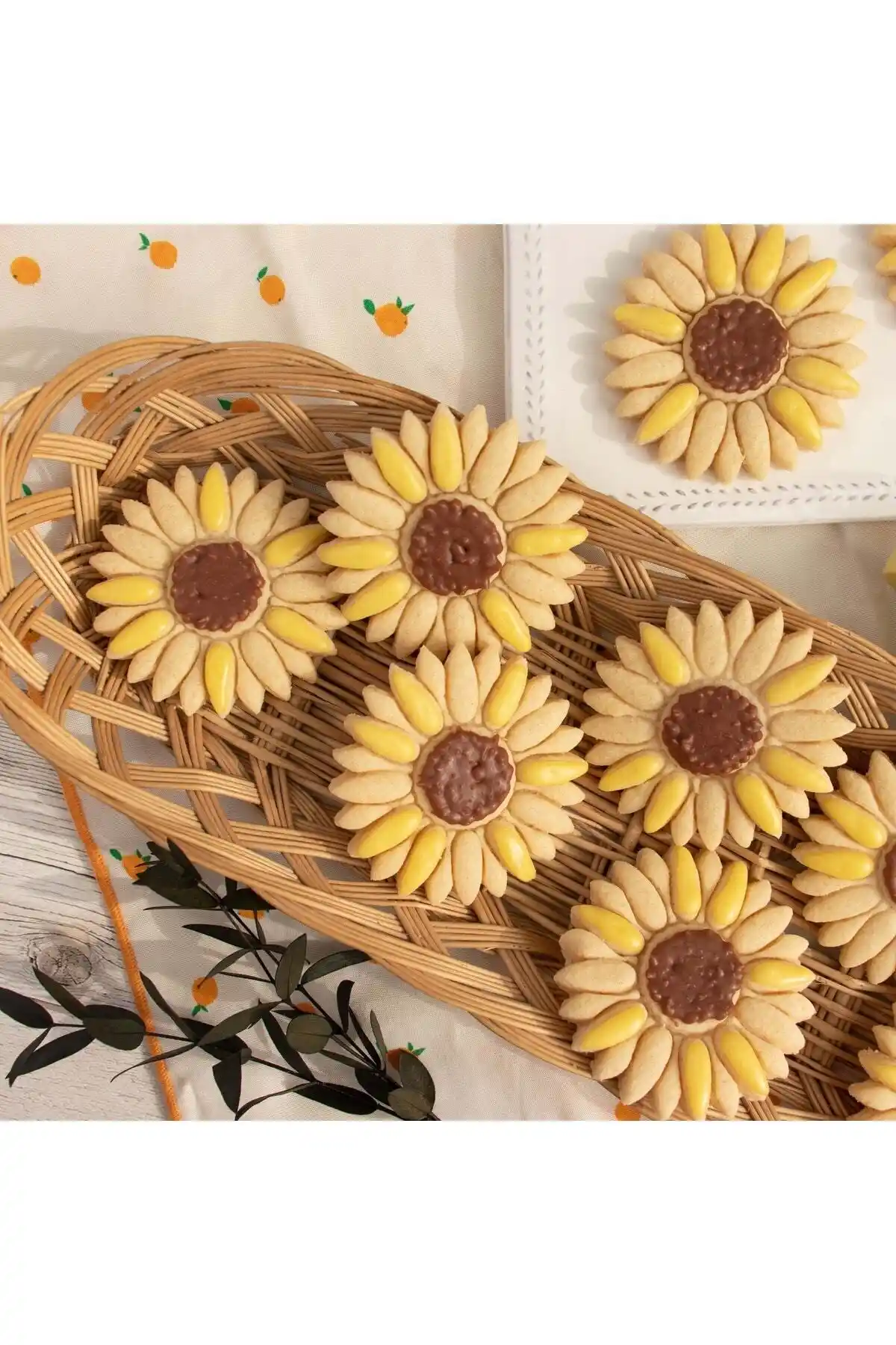 Hobist Ayçiçeği Şekilli Kalıp: Pasta ve Kurabiye Süsleme İçin Dayanıklı ve Çok Yönlü Araç