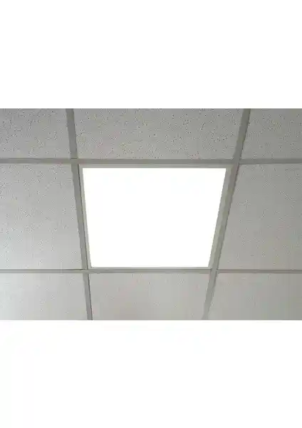 İki 30x30 Sıva Altı LED Armatürün Karşılaştırması ve Kullanıcı Yorumları