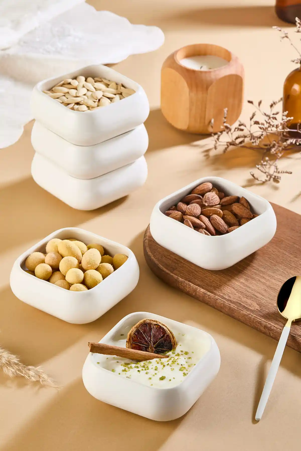 Kitchen Life Seramik 6'lı Kare Çerez Tabağı Şık ve Dayanıklı Sunum Seti