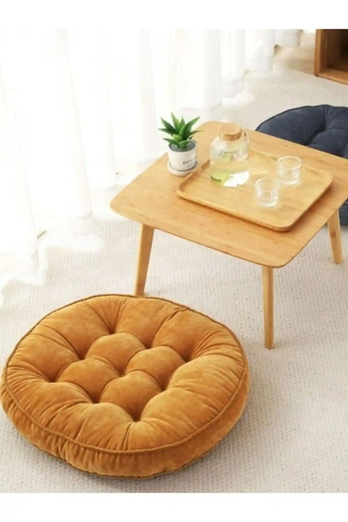 Lemeda Yuvarlak Yer Minderi: Estetik ve Konforu Bir Arada Sunan Modern Tasarım