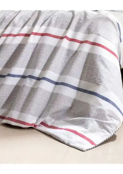 Madame Coco Burcet ve Marc King Size Nevresim Takımları Karşılaştırması