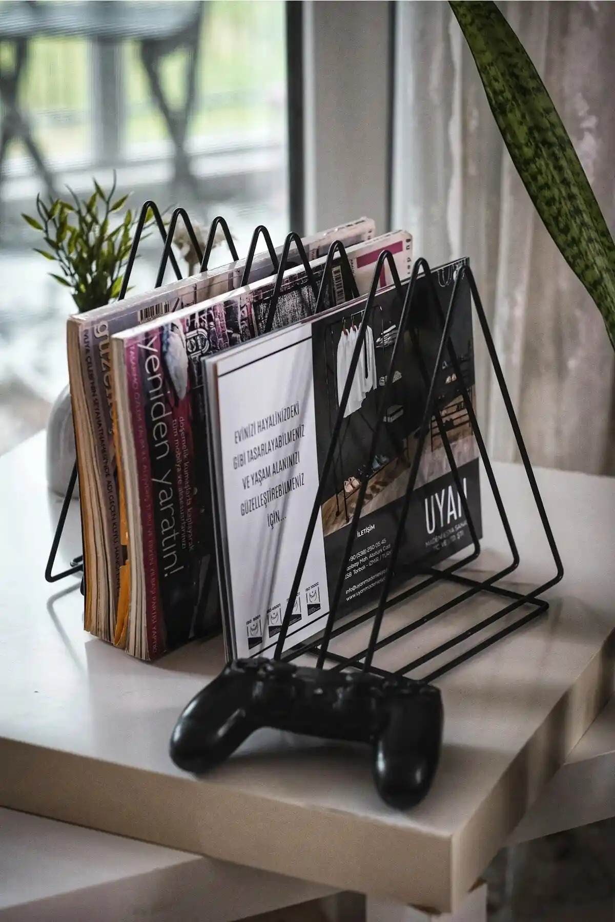 Metal Dergilik ve Klasör Ayracı ofis ve ev ortamları için dayanıklı ve şık düzen sağlayıcı ürün