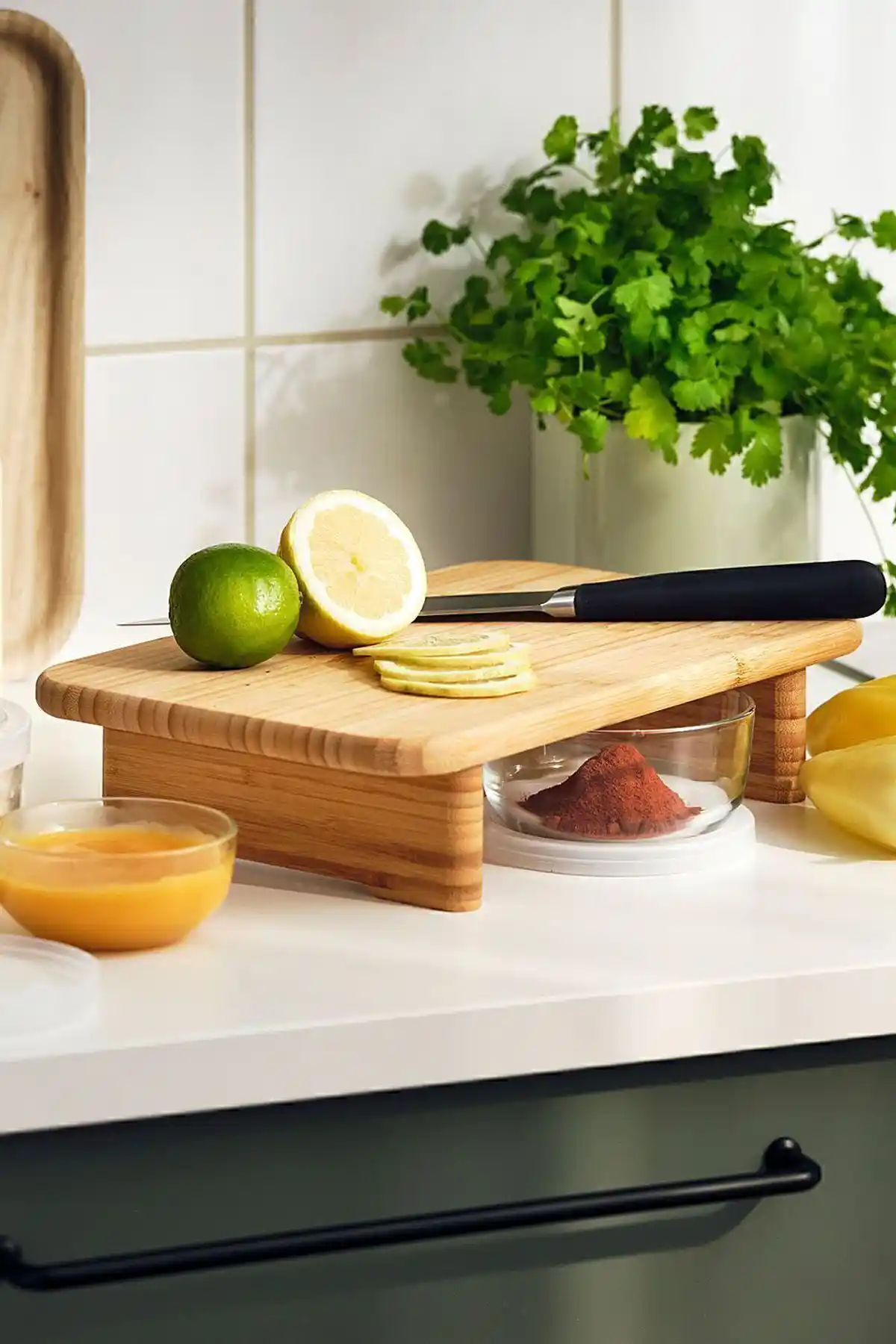 Perotti Soho Standlı Bambu Doğrama Tahtası İncelemesi ve Kullanım Avantajları