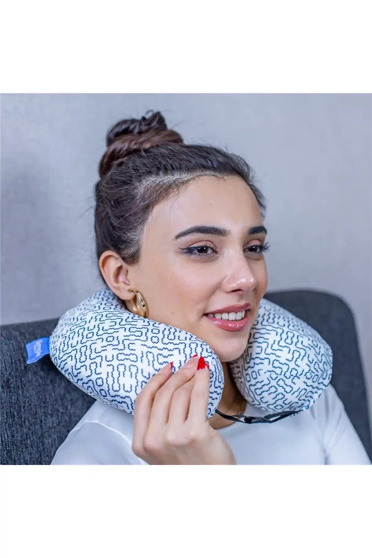 Simple Pillow Visco Seyahat Yastığı ile Uzun Yolculuklarda Boyun Desteği ve Konfor