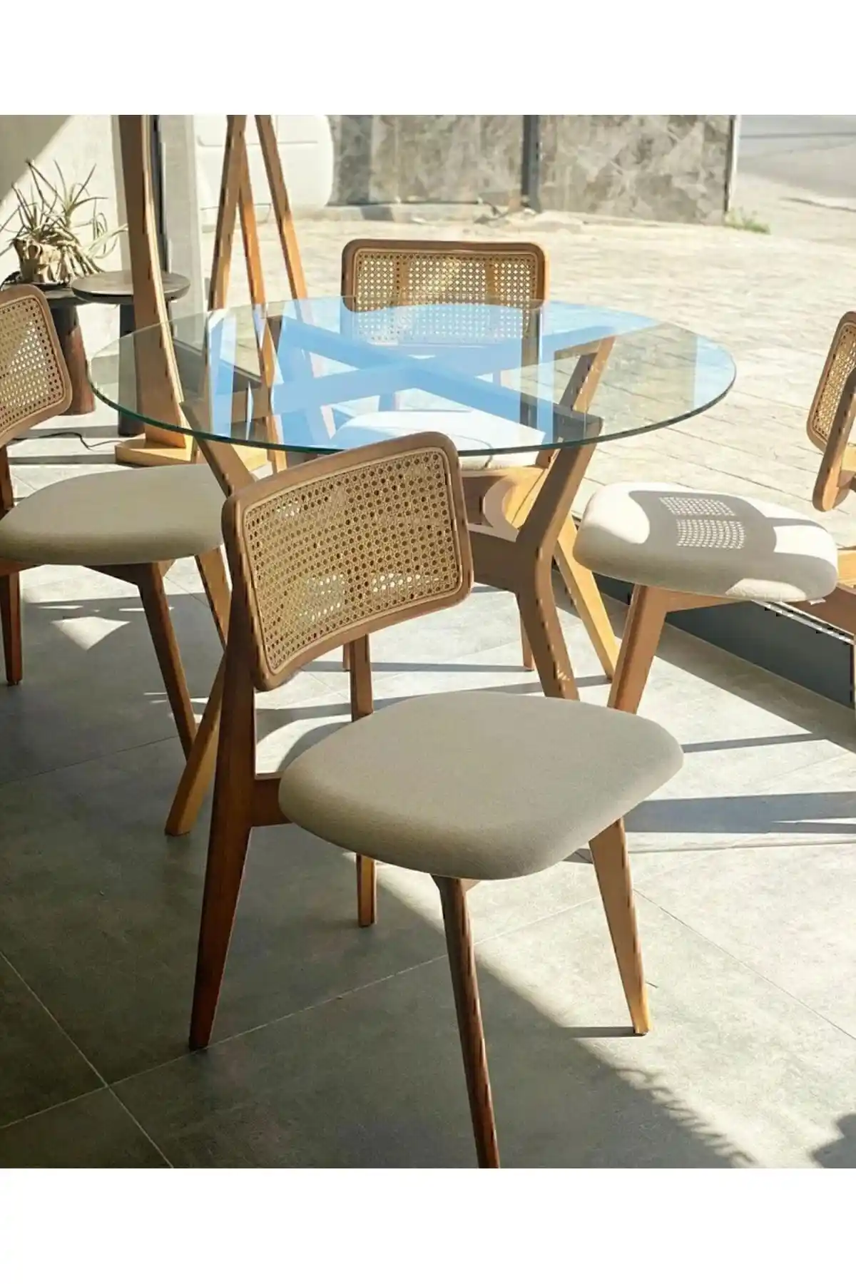 Alaylı Mobilya Zion Hasırlı Sandalye: Modern, Dayanıklı ve Şık Tasarım Özellikleri