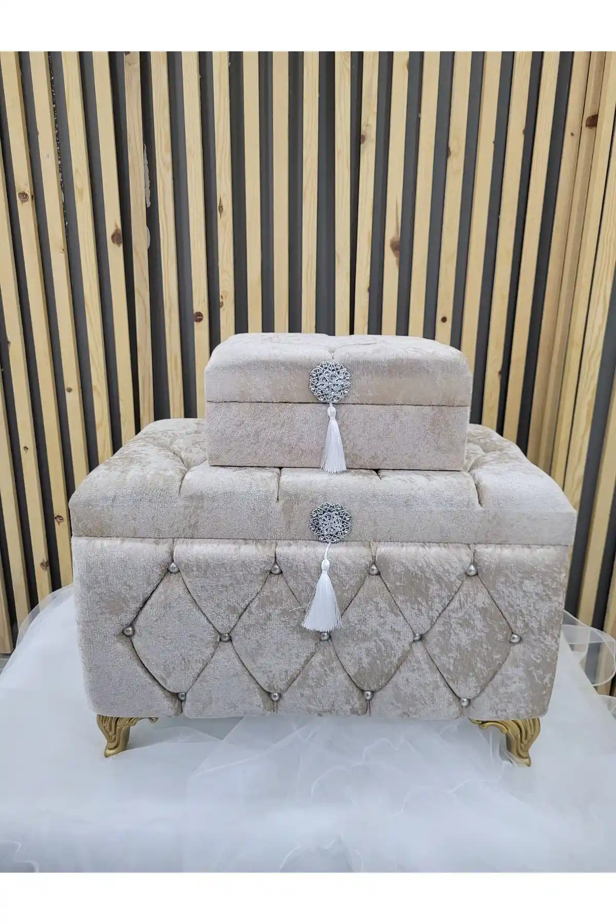 Duru Çeyiz Sandıkları: Geleneksel ve Modern Detaylarla Şık Saklama Çözümleri