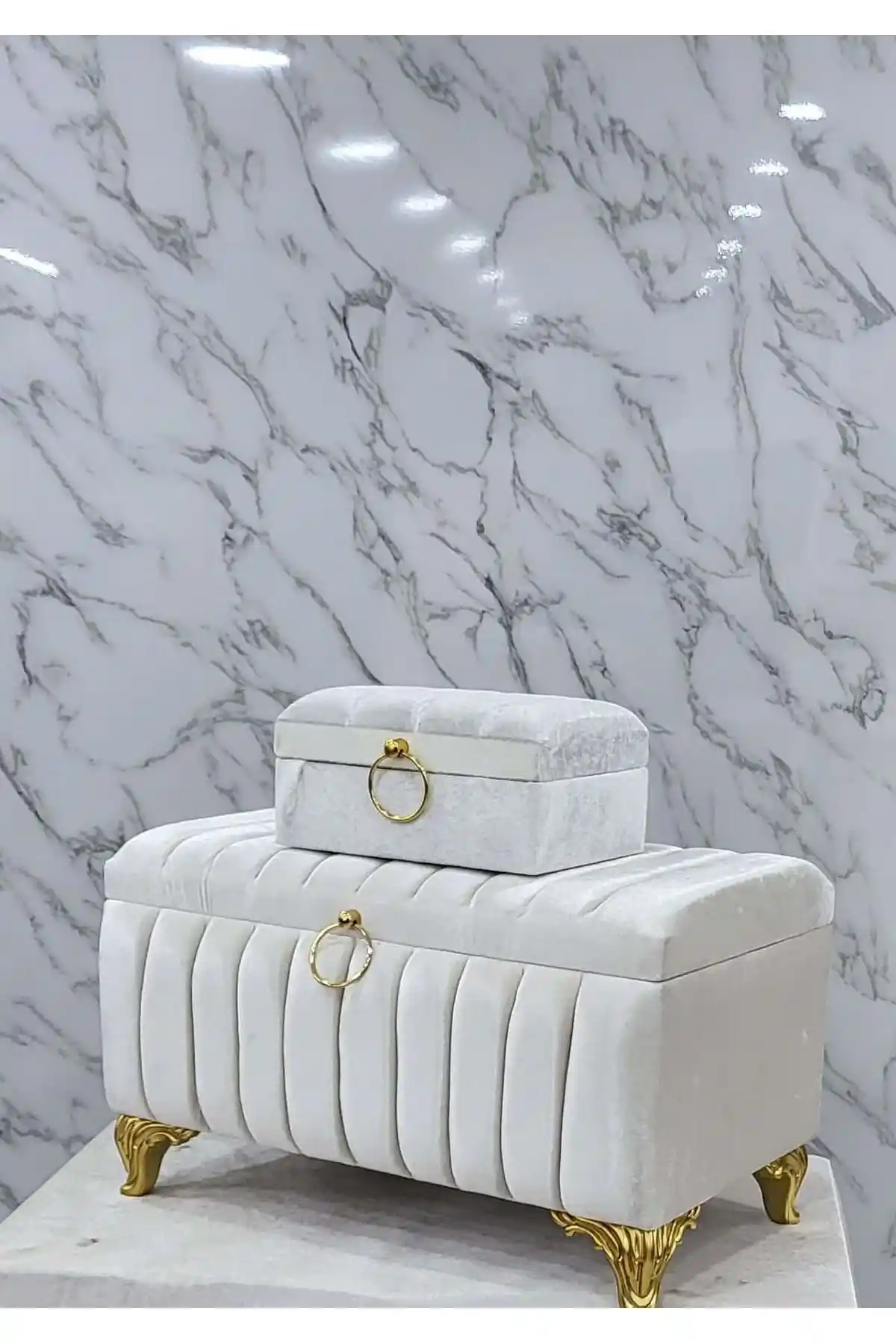 Duru Çeyiz Sandıkları İkili Set Klasik ve Retro Tarz Modern Dokunuşlarla Şıklık Sunar