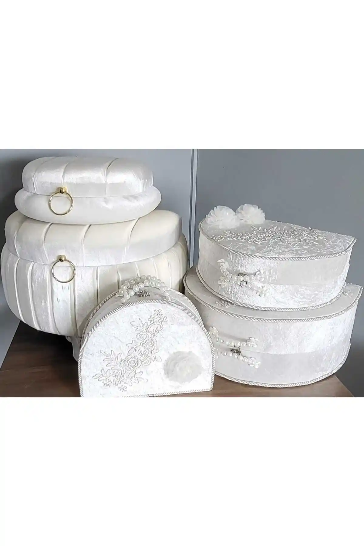 Duru Çeyiz Sandıkları ile Geleneksel Şıklığın Modern Yorumu ve Kişiye Özel Çeyiz Paketleri