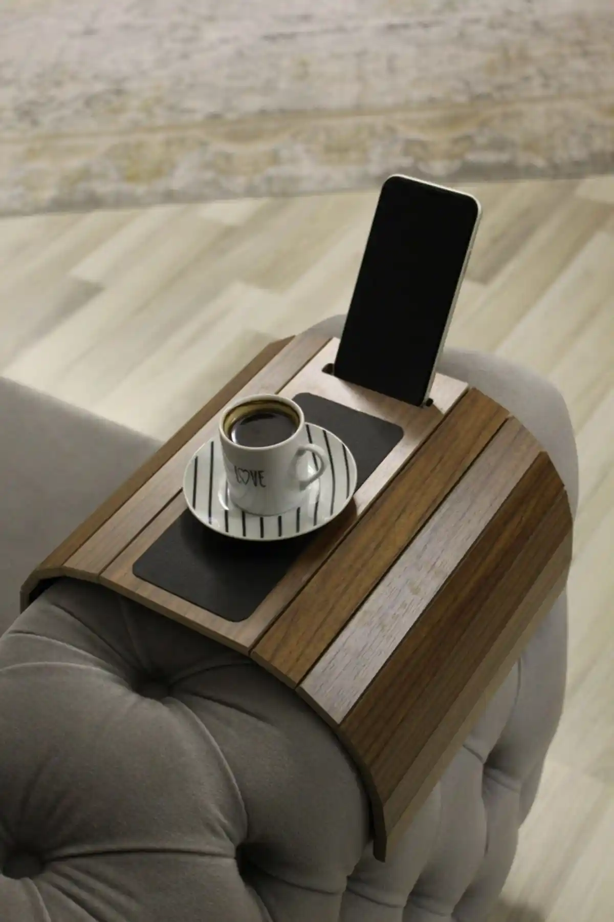 Mobitell Deri Tabanlı Telefon Tutacaklı Koltuk Sehpası Modern ve Şık Tasarım