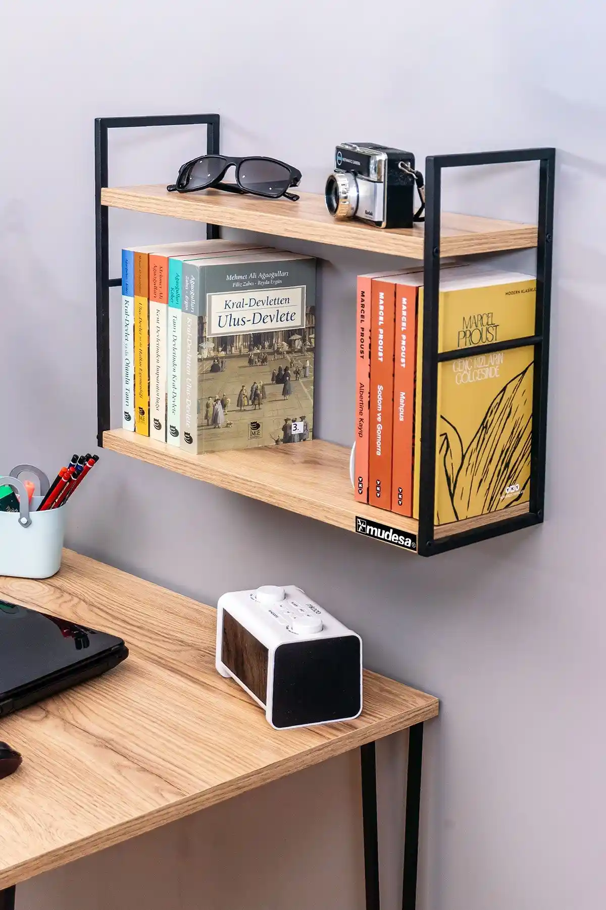 Mudesa Metal Ahşap Duvar Rafı Modern ve Dayanıklı Tasarımıyla Dekorasyonun Vazgeçilmezi