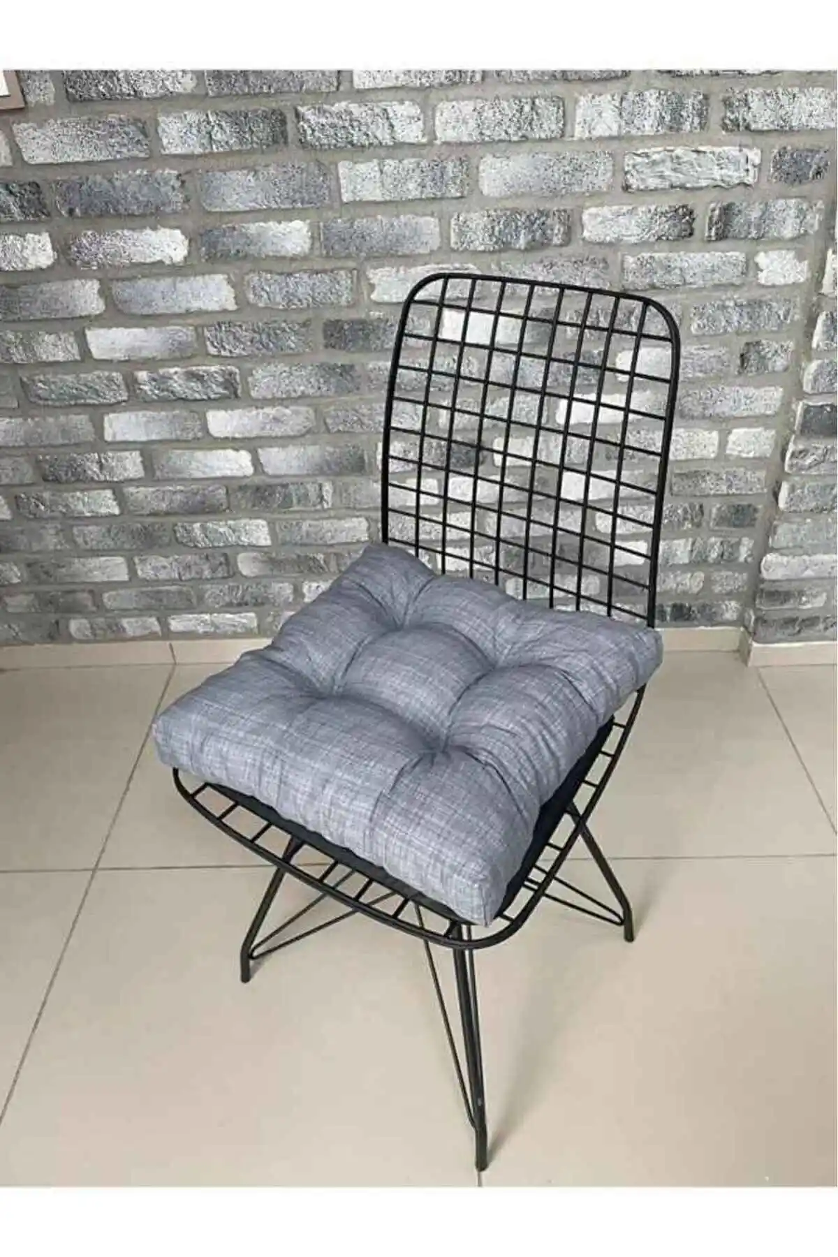 NMHC Pofidik Sandalye Minderi 40x40 Gri Estetik ve Konfor Sunar