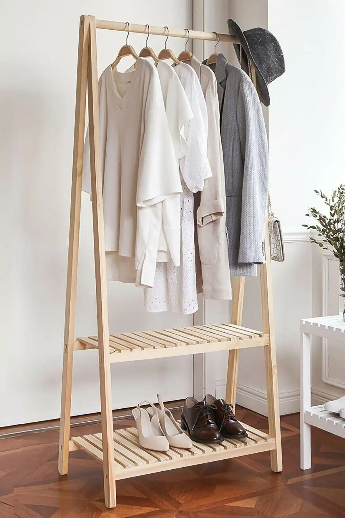 PinoXİ Doğal Ahşap Ayaklı Elbise Askılığı Modern ve Dayanıklı Tasarım