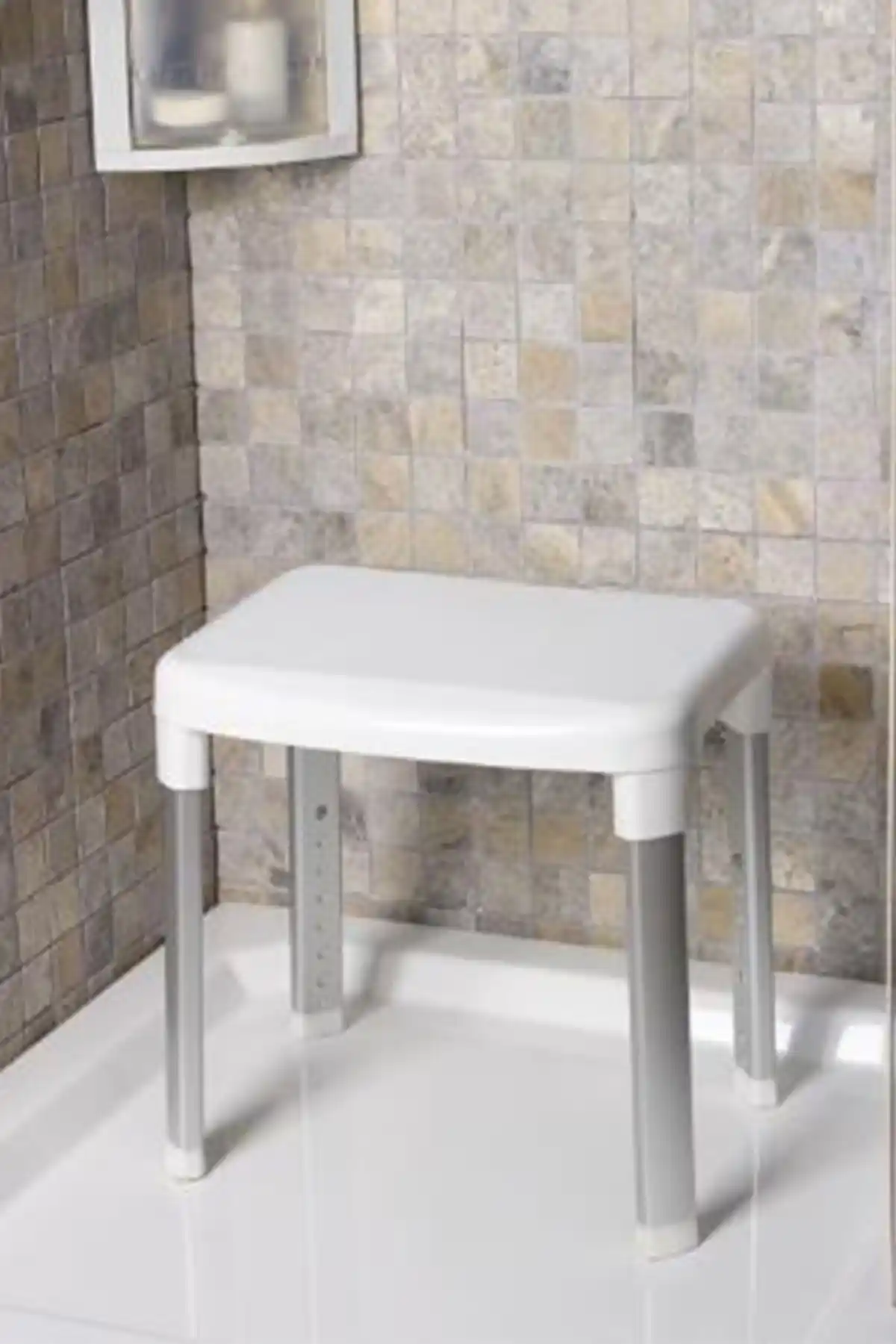 Prima Nova Cappadocia Paslanmaz Aluminyum Banyo Taburesi Modern ve Dayanıklı Tasarım