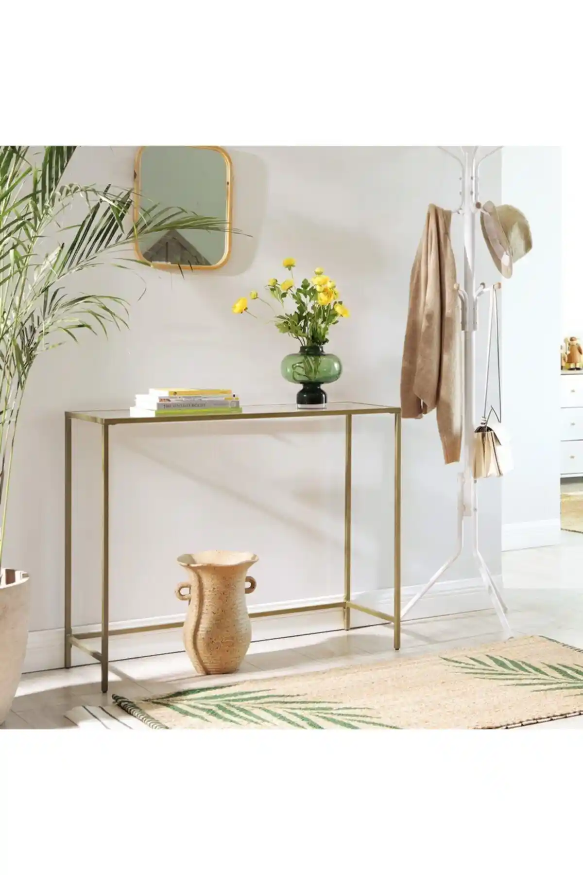Tino Furniture Greenwich Gold Metal Cam Raflı Dresuar Modern ve Dayanıklı Tasarım