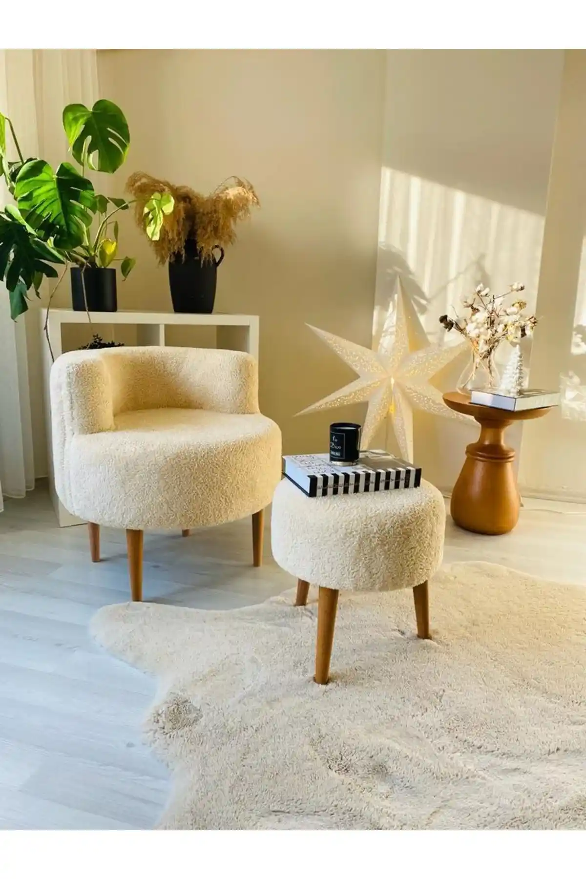 WEBPANYA Modern ve Şık Çay Seti Tekli Koltuk Berjer ve Puf Takımı Özellikleri ve Tasarımı