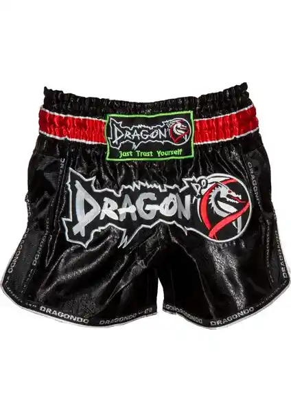 Dragon Retro Muay Thai Şortu Siyah: Performans ve Estetiği Bir Arada Sunan Spor Giysi