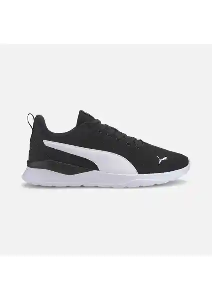 Puma Anzarun LITE ve Reebok Run Spirit Karşılaştırması: Hangi Spor Ayakkabı Sizin İçin Uygun