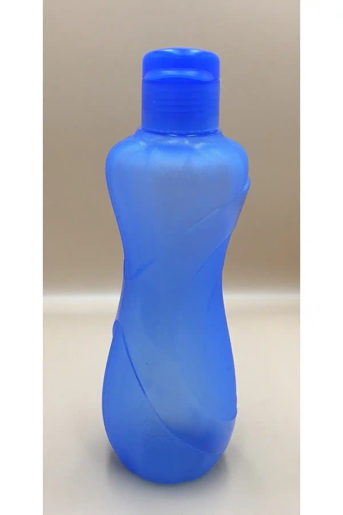 Dükkanönü Titiz Waterfresh 750 ml Su Şişesi: Pratik ve Dayanıklı Tasarım Özellikleri