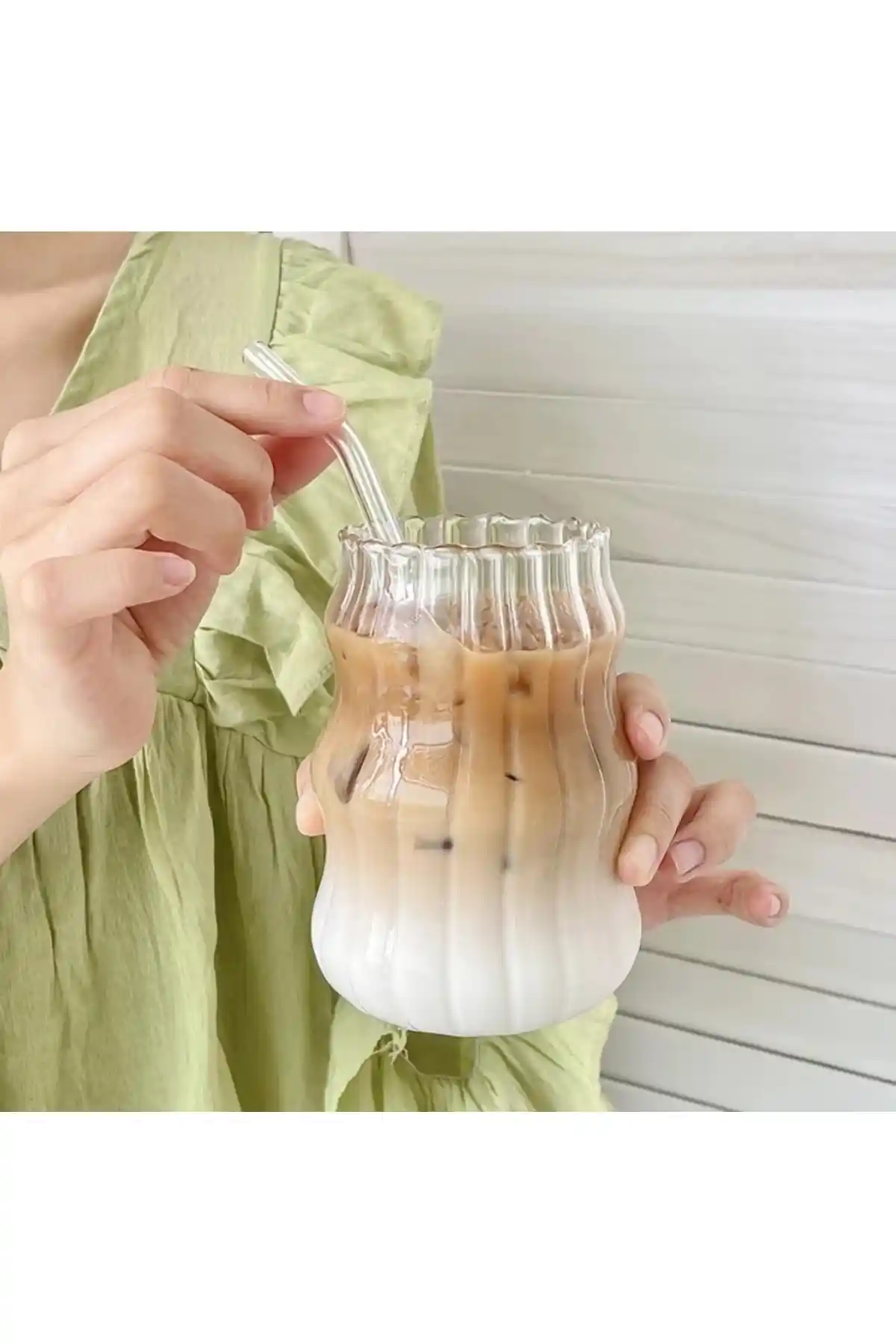 Küçük EW Borosilikat Cam Bardak Uzun Burgu Tasarımıyla Şık ve Dayanıklı İçin Uygun