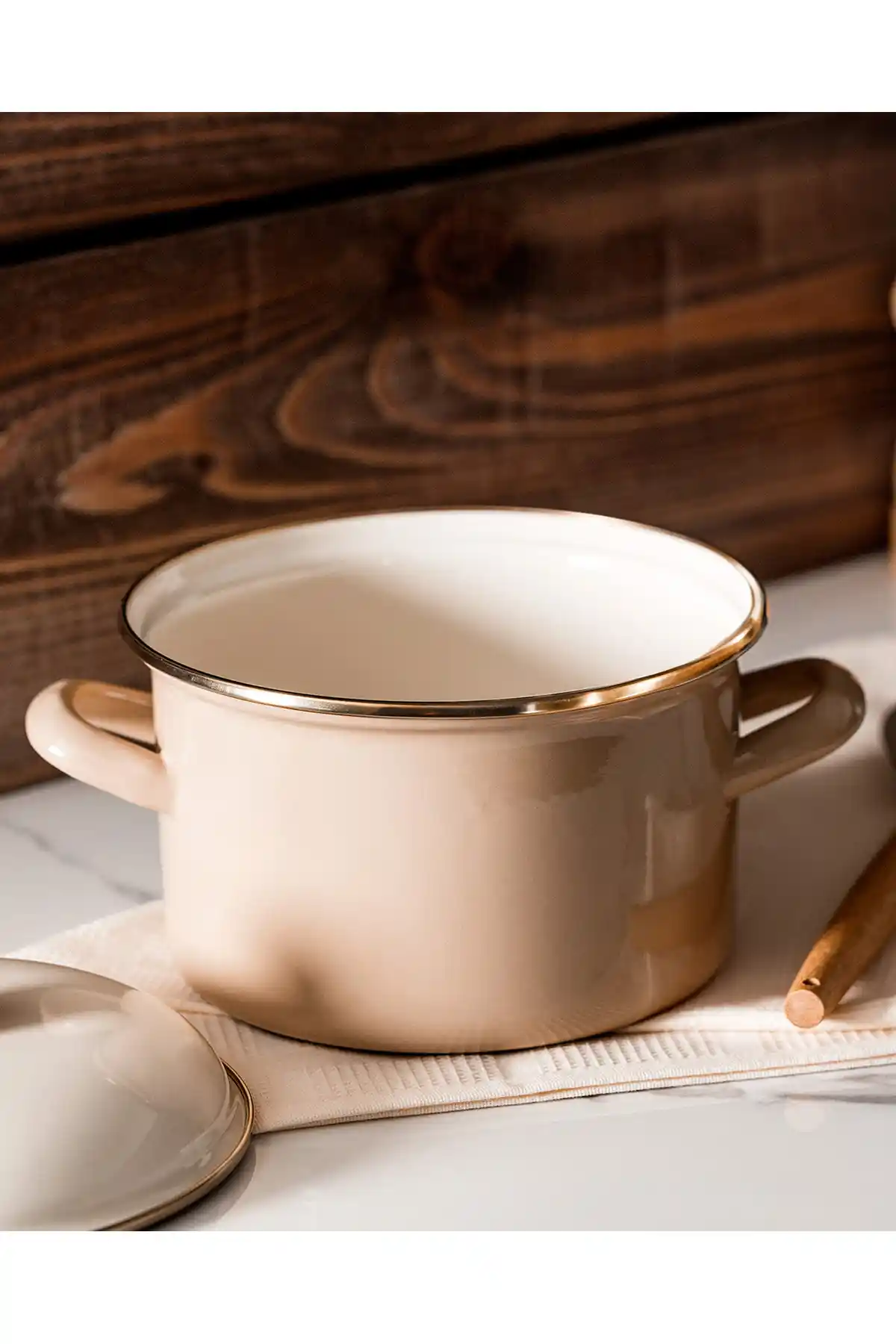 Madame Coco Bonneville 18 cm Emaye Tencere: Dayanıklı ve Estetik Mutfak Gereci