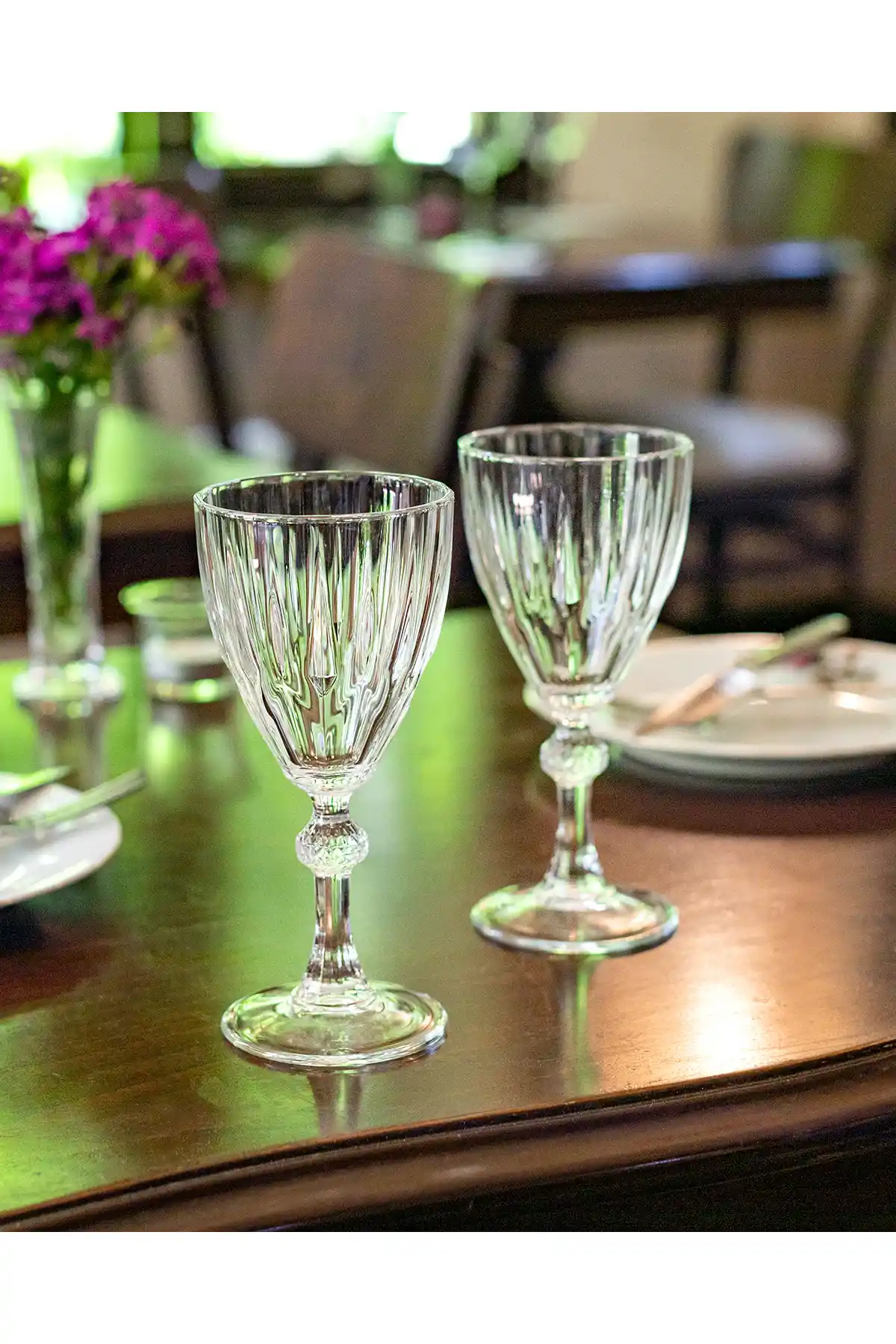 Madame Coco Voyage 4'lü Beyaz Şarap Kadehi Seti Estetik ve Dayanıklılığı Bir Arada Sunar