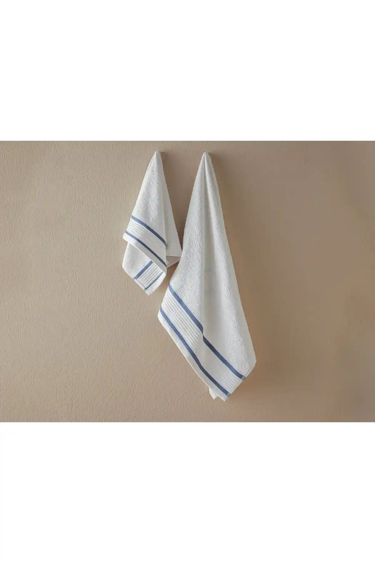 Türkçe Pamuklu Yüz Havlusu Seti: Estetik ve Konfor Sunan Yüksek Kaliteli Banyo Aksesuarı