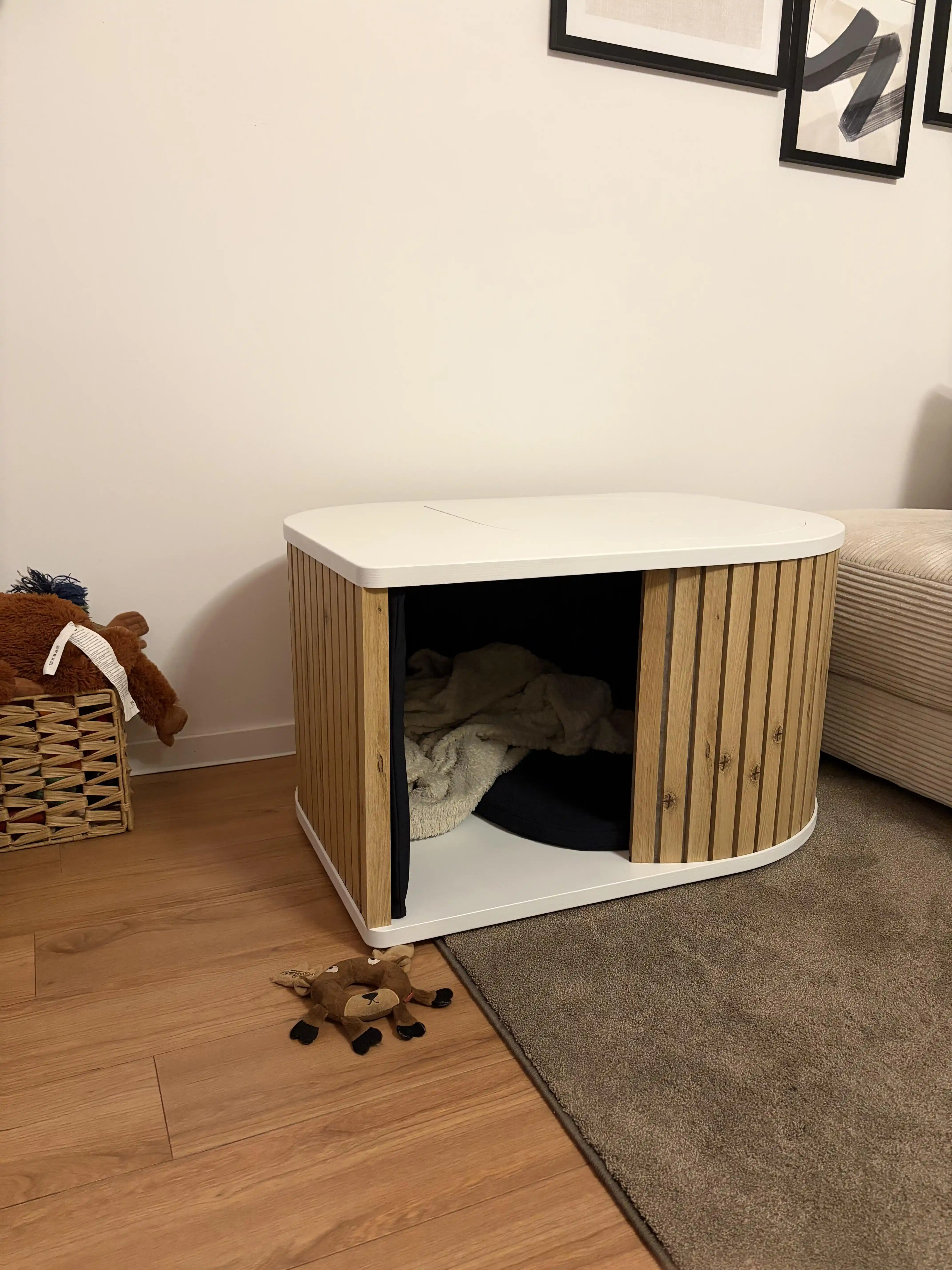 Ceviz Kaplama ve Çubuklu Kabuk Tasarımlı Köpek Dinlenme Alanı İnşası ve Değerlendirmesi